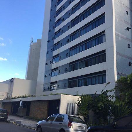 Studio Everest Flats Ρεσίφε Εξωτερικό φωτογραφία