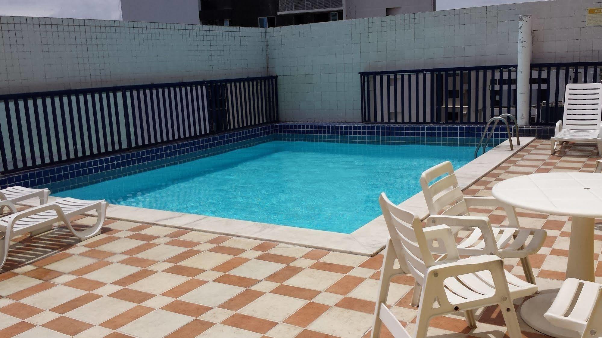 Studio Everest Flats Ρεσίφε Εξωτερικό φωτογραφία